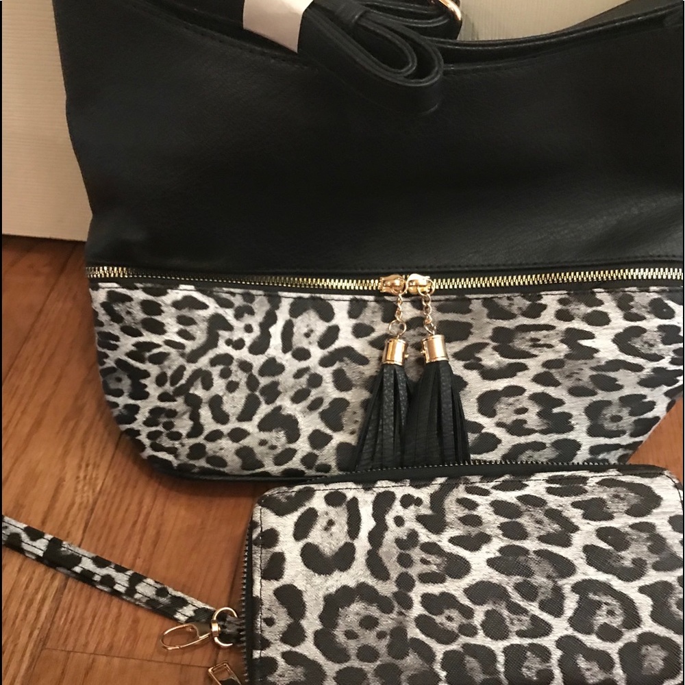 Snowleopard purse w matching wallet